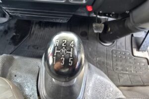 サムネイル: 平成18年　いすゞ　エルフ　14.6ｍ高所作業車　電工仕様・ウィンチ付（車検2年付）
