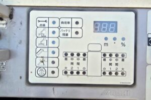 サムネイル: 平成18年　いすゞ　エルフ　14.6ｍ高所作業車　電工仕様・ウィンチ付（車検2年付）