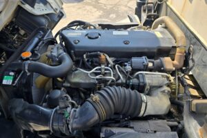 サムネイル: 平成18年　いすゞ　エルフ　14.6ｍ高所作業車　電工仕様・ウィンチ付（車検2年付）