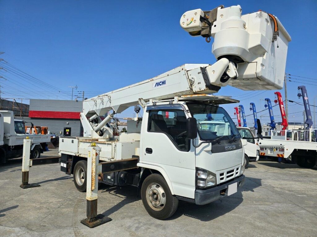 平成18年　いすゞ　エルフ　14.6ｍ高所作業車　電工仕様・ウィンチ付（車検2年付）