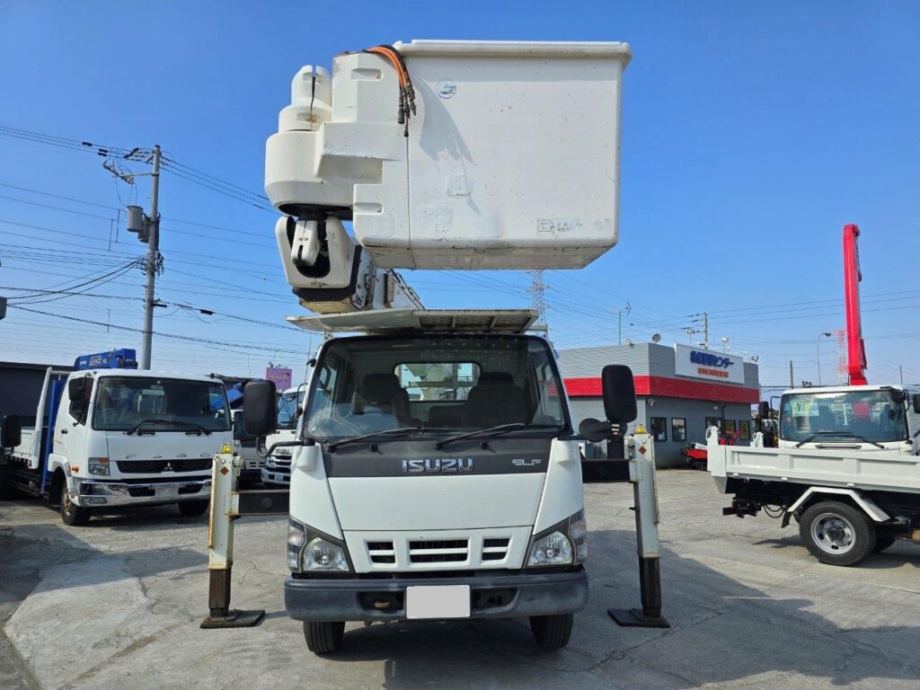 平成18年　いすゞ　エルフ　14.6ｍ高所作業車　電工仕様・ウィンチ付（車検2年付）