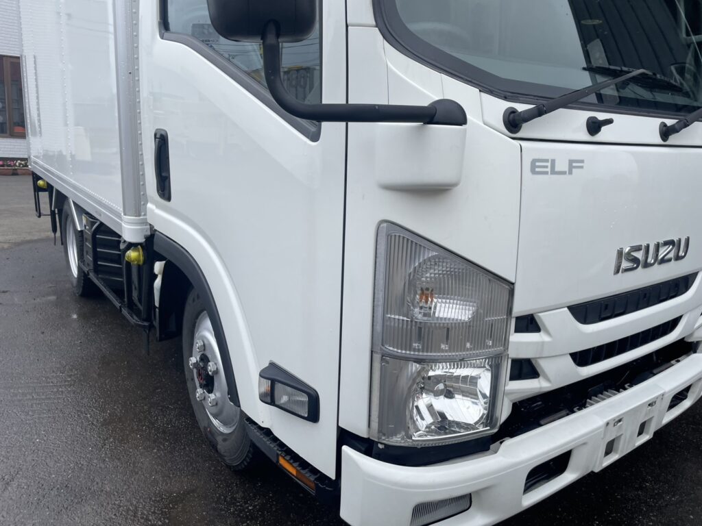 平成27年　エルフ２トンパネル　４WD　荷台・下廻り塗装済み　車検1年付