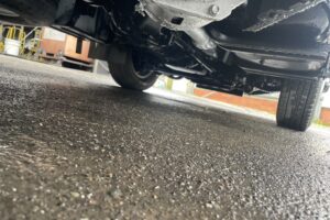 サムネイル: 平成27年　エルフ２トンパネル　４WD　荷台・下廻り塗装済み　車検1年付