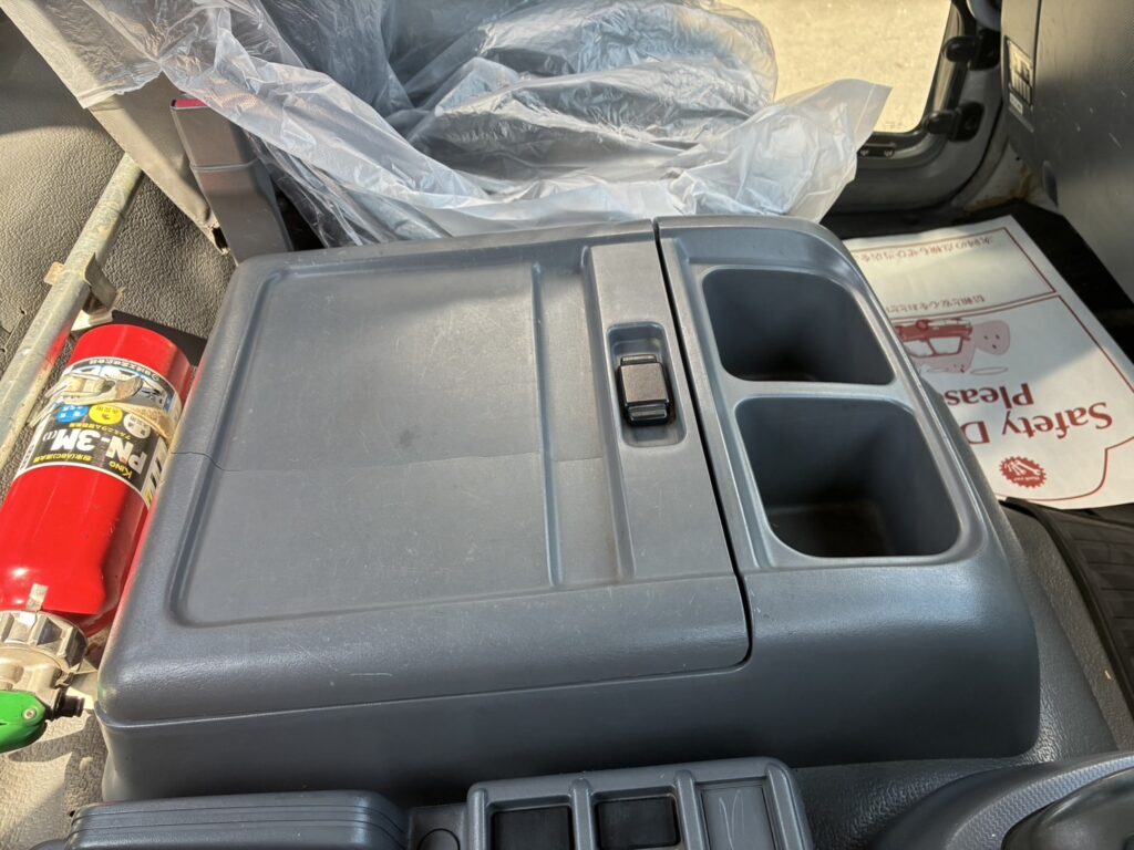 平成20年　いすゞ　フォワード　４トン４段クレーン　フックイン（車検1年付）