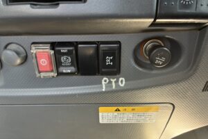 サムネイル: 平成20年　いすゞ　フォワード　４トン４段クレーン　フックイン（車検1年付）