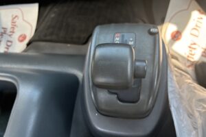 サムネイル: 平成20年　いすゞ　フォワード　４トン４段クレーン　フックイン（車検1年付）