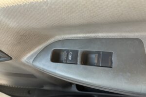 サムネイル: 平成20年　いすゞ　フォワード　４トン４段クレーン　フックイン（車検1年付）