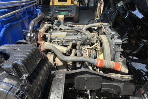 サムネイル: 平成20年　いすゞ　フォワード　４トン４段クレーン　フックイン（車検1年付）