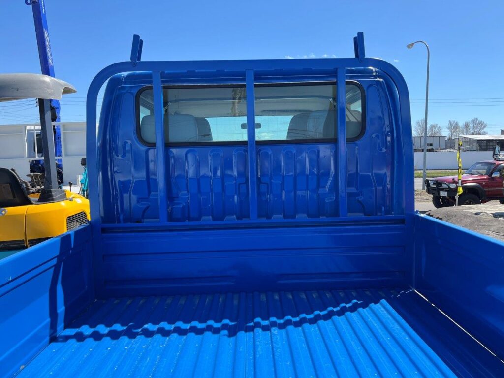 平成20年　トヨタ　トヨエース　1トンWキャブ　4WD（小型貨物・４ナンバー）　（車検令和7年9月）