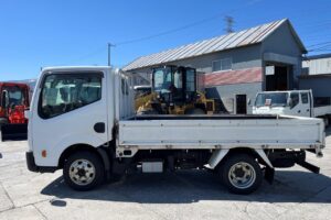 サムネイル: 平成30年　ニッサン　アトラス　1.4トン平　4WD（小型貨物・4ナンバー）（車検1年付）
