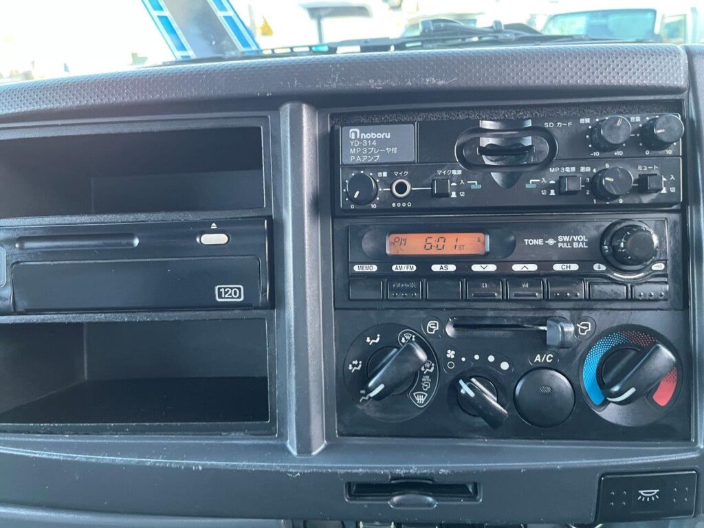 平成26年　いすゞ　フォワード　プレス式パッカー8.2㎥　連続スイッチ・汚泥タンク・バックモニター（車検1年付）