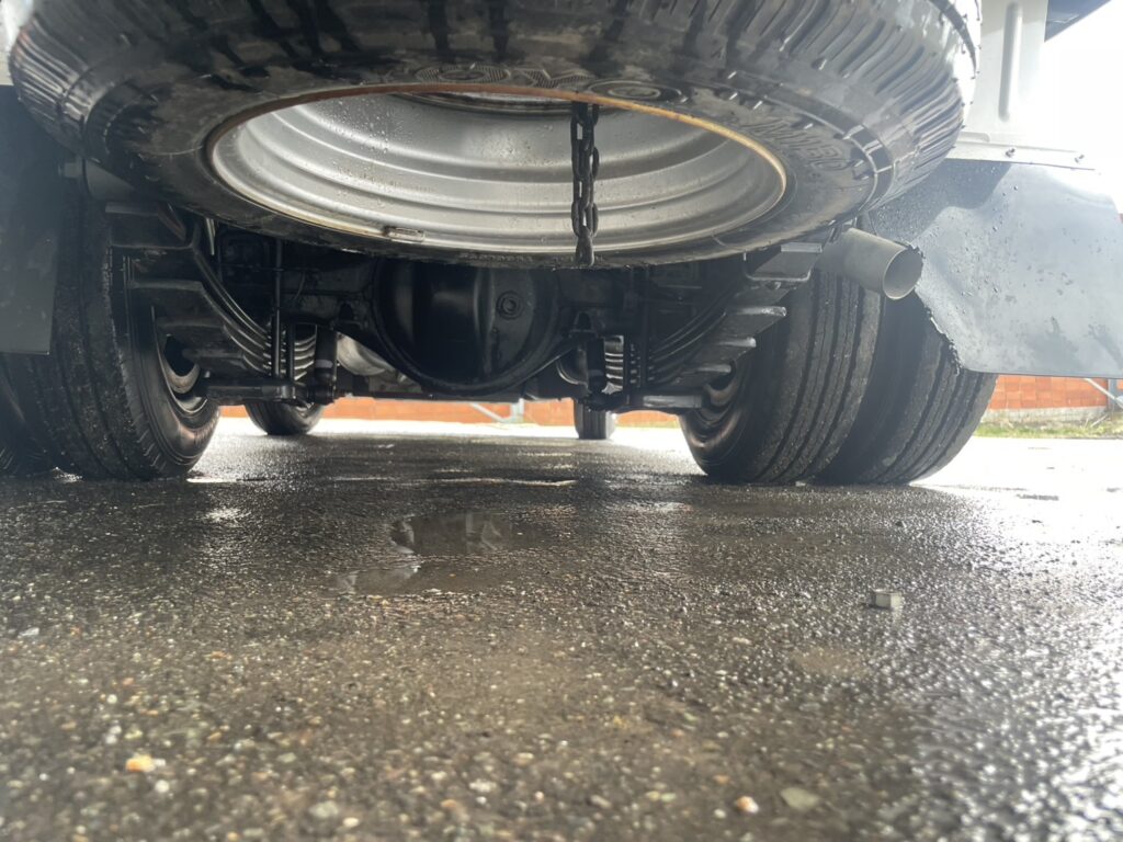 平成29年　アトラス1.2トンパネル４WD　ラッシングレール２段　車載拡声器付　令和8年2月車検
