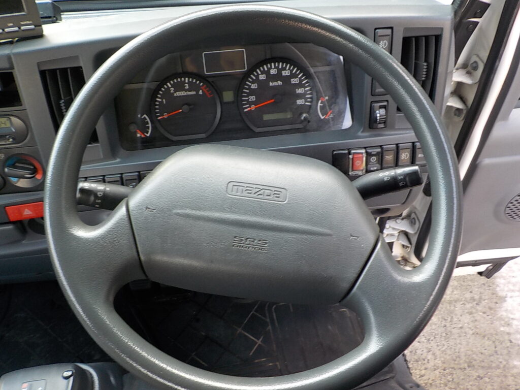 平成30年　タイタン 1.5ｔ平　★4ＷＤ★パワーゲート付★車検令和8年3月★