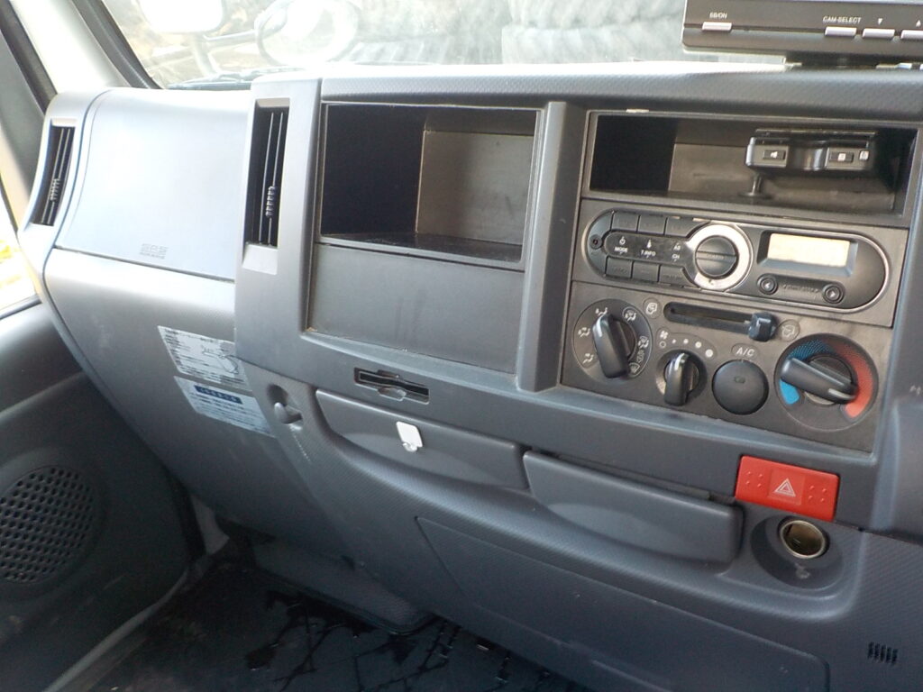 平成30年　タイタン 1.5ｔ平　★4ＷＤ★パワーゲート付★車検令和8年3月★