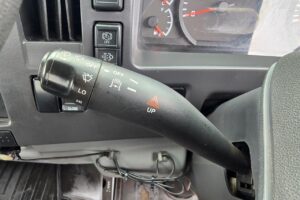 サムネイル: 平成28年　いすゞ　フォワード　４トン平ロング（車検令和7年8月）