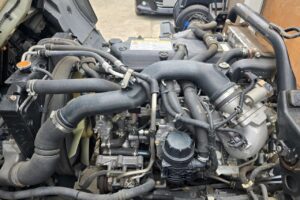 サムネイル: 平成28年　いすゞ　フォワード　４トン平ロング（車検令和7年8月）