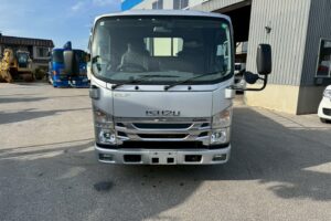 サムネイル: 平成29年  エルフ2ｔ平  4ＷＤ！！
