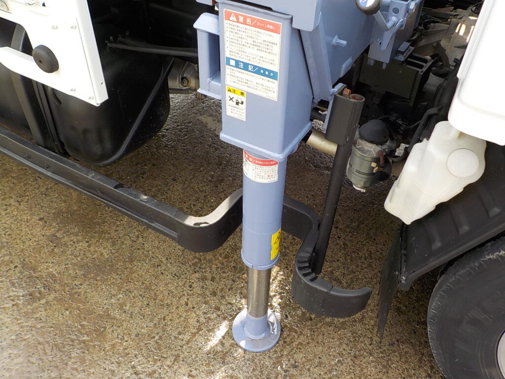 平成18年　エルフ 2ｔ3段クレーン　★ロング★フックイン★荷台内寸370㎝×178㎝★