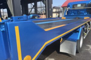 サムネイル: 平成20年　レンジャー４トンセーフティーローダー　ウインチ・スライドラジコン付　
