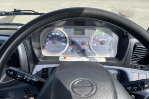 サムネイル: 平成20年　レンジャー４トンセーフティーローダー　ウインチ・スライドラジコン付　
