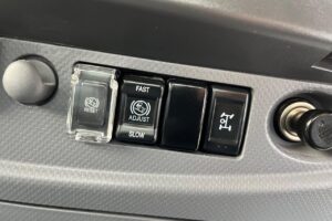 サムネイル: 平成29年　いすゞ　フォワード　４トンダンプ　Ｌゲート（車検令和7年11月）