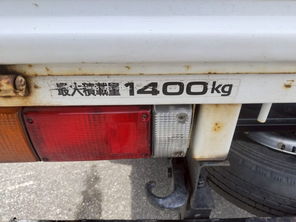平成20年　エルフ 1.4ｔ平　4ＷＤ！！