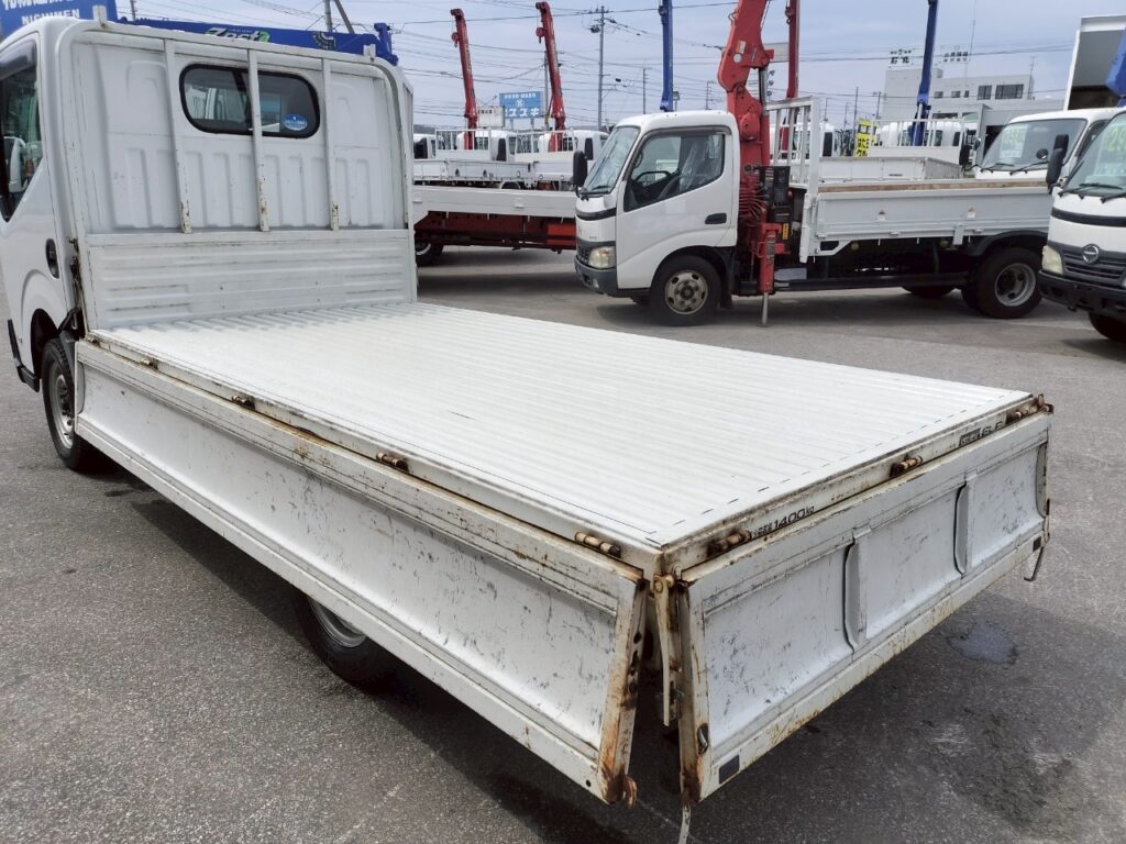 平成20年　エルフ 1.4ｔ平　4ＷＤ！！