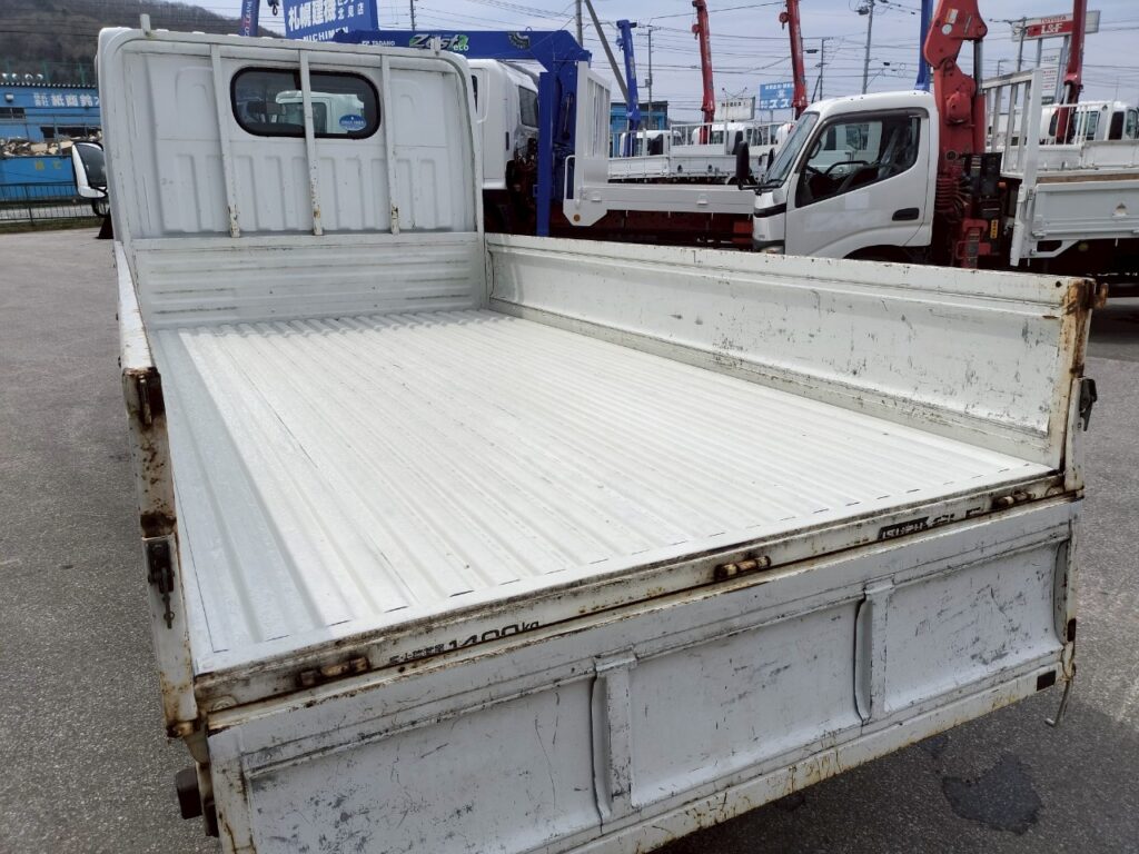 平成20年　エルフ 1.4ｔ平　4ＷＤ！！