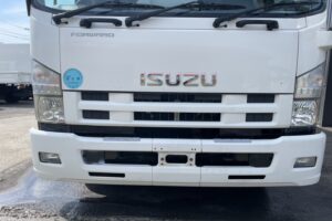 サムネイル: 平成24年　フォワード４トンアルミウィングパワーゲート・ベッド付　車検1年付