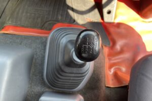 サムネイル: 平成24年　フォワード４トンアルミウィングパワーゲート・ベッド付　車検1年付