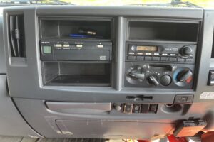 サムネイル: 平成24年　フォワード４トンアルミウィングパワーゲート・ベッド付　車検1年付
