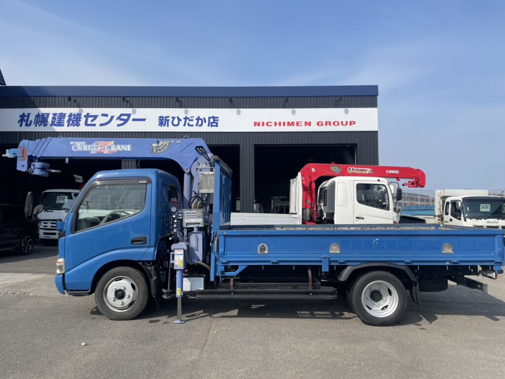 平成19年　デュトロ２トン４段クレーンロングラジコン　フックイン　走行３万キロ！！
