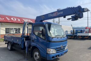 サムネイル: 平成19年　デュトロ２トン４段クレーンロングラジコン　フックイン　走行３万キロ！！