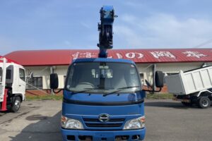 サムネイル: 平成19年　デュトロ２トン４段クレーンロングラジコン　フックイン　走行３万キロ！！