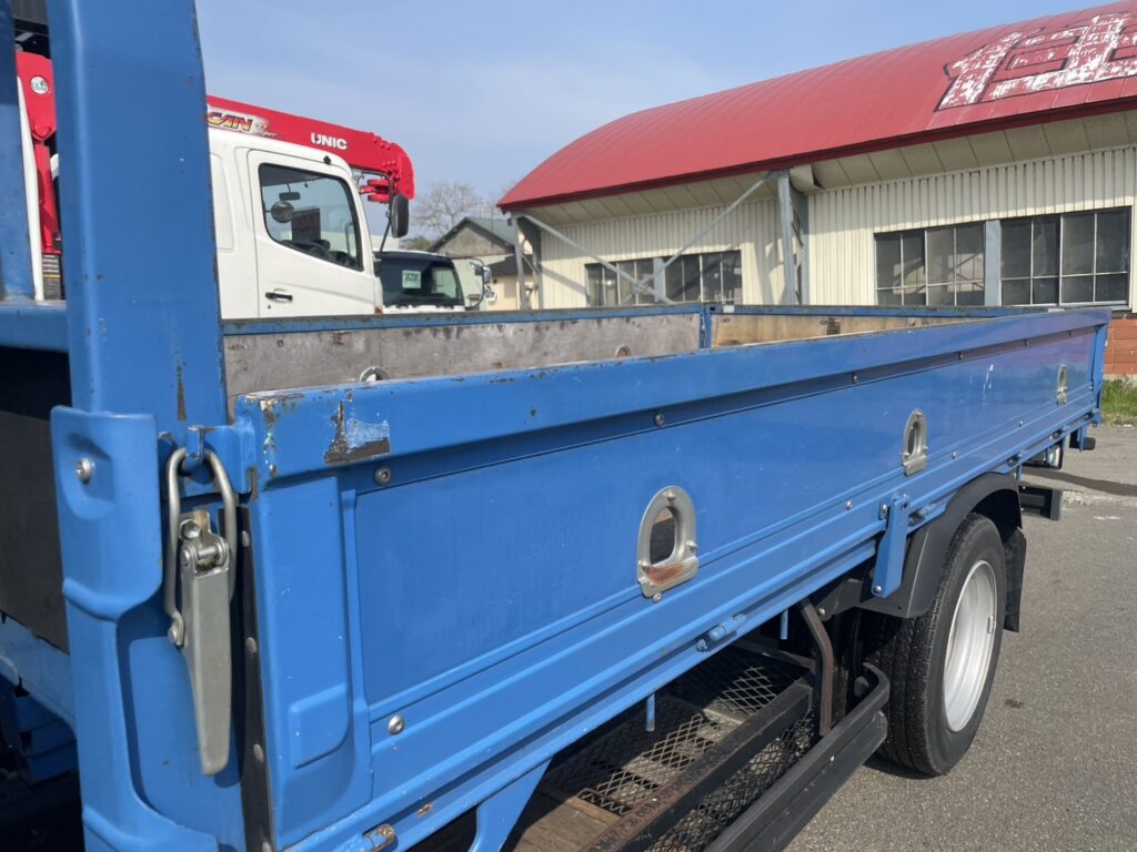 平成19年　デュトロ２トン４段クレーンロングラジコン　フックイン　走行３万キロ！！