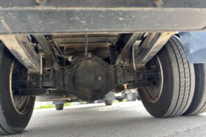 サムネイル: 平成18年　日野　デュトロ　2.65トン４段クレーンロング　フックイン・ラジコン・リヤジャッキ付（車検1年付）
