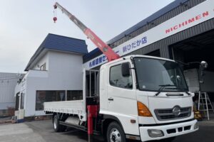 サムネイル: 平成19年　レンジャー４トン４段クレーンロングラジコン　ベッド付　アルミアオリ