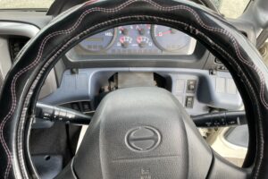 サムネイル: 平成19年　レンジャー４トン４段クレーンロングラジコン　ベッド付　アルミアオリ