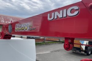 サムネイル: 平成20年　デュトロ3.5トン5段クレーンワイドロング ラジコン 荷台・クレーン・下廻り塗装済み