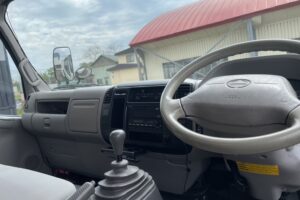 サムネイル: 平成20年　デュトロ3.5トン5段クレーンワイドロング ラジコン 荷台・クレーン・下廻り塗装済み