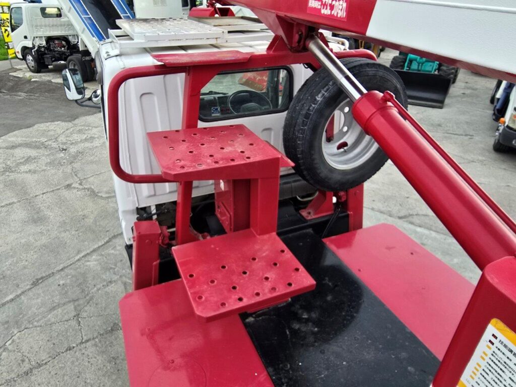 平成19年　三菱　キャンター　11.9ｍ高所作業車　スチールバケット・張り出し不要アウトリガー（車検2年付）