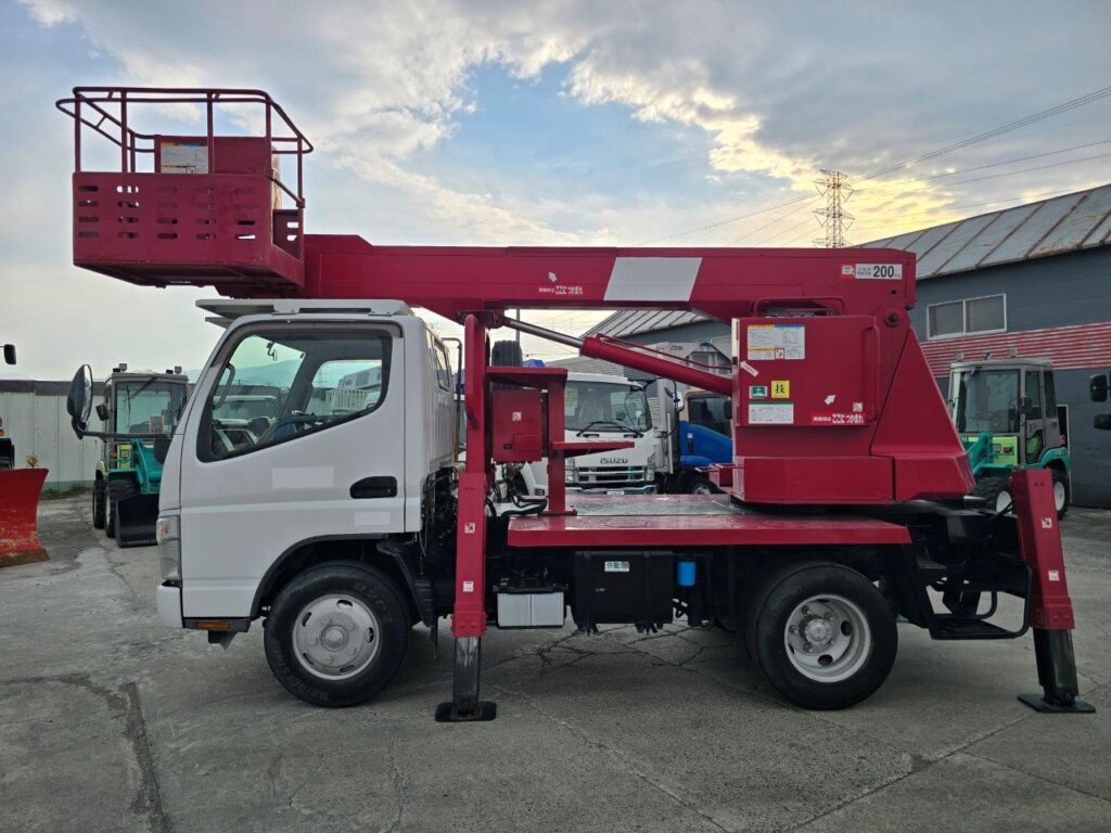 平成19年　三菱　キャンター　11.9ｍ高所作業車　スチールバケット・張り出し不要アウトリガー（車検2年付）