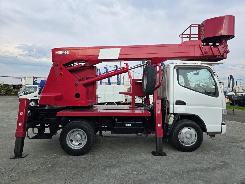 平成19年　三菱　キャンター　11.9ｍ高所作業車　スチールバケット・張り出し不要アウトリガー（車検2年付）