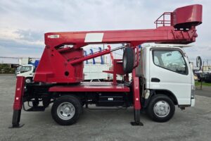 サムネイル: 平成19年　三菱　キャンター　11.9ｍ高所作業車　スチールバケット・張り出し不要アウトリガー（車検2年付）