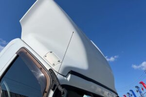 サムネイル: 平成26年　いすゞ　フォワード　4ｔアルミウィング　ワイドロング・ベッド付（車検令和7年9月）