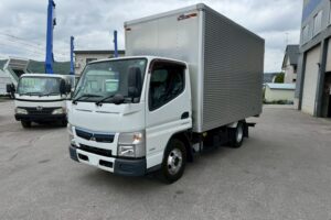 平成28年　キャンター　1.9トン　アルミバン　4ＷＤ！