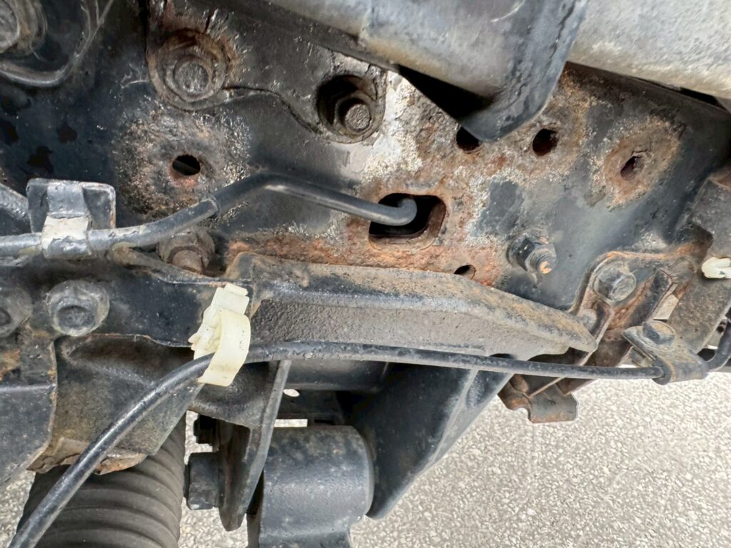 平成28年　キャンター　1.9トン　アルミバン　4ＷＤ！