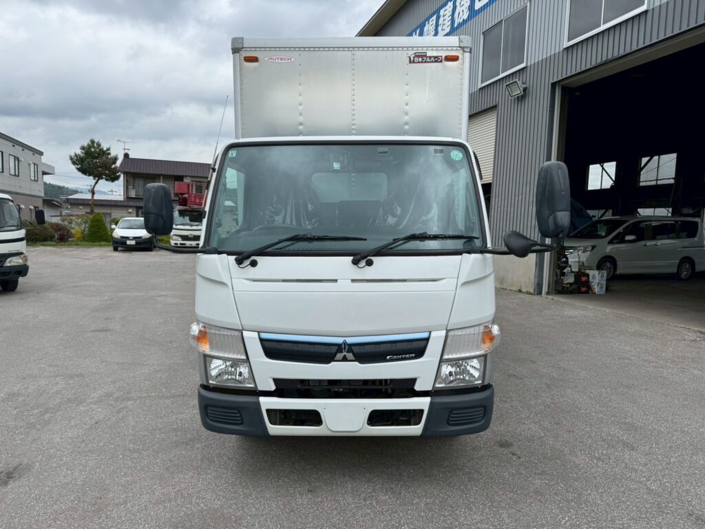 平成28年　キャンター　1.9トン　アルミバン　4ＷＤ！