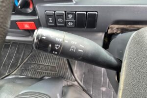 サムネイル: 平成29年　いすゞ　エルフ　２トンダンプ　３方開き・4WD(小型貨物・4ナンバー）（車検1年付）