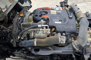 サムネイル: 平成29年　いすゞ　エルフ　２トンダンプ　３方開き・4WD(小型貨物・4ナンバー）（車検1年付）
